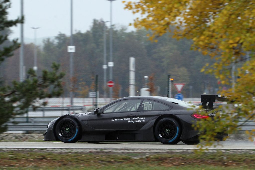 2019 BMW M4 DTM Revealed - Action Side
